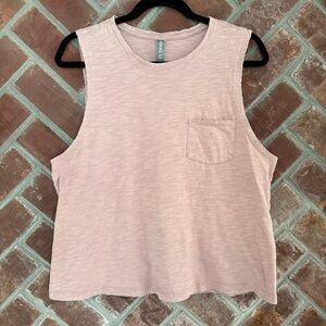 Vuori Tank Top Womens Large Pink 100% Pima Cotton Pocket Muscle Tee Relaxed Fit
